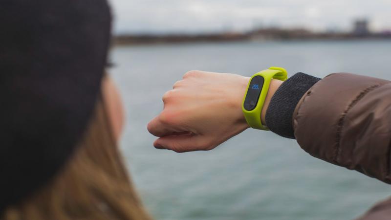 Fitbit Air, WHOOP Kullanıcısı Editörün Fikrini Baştan Yarattı