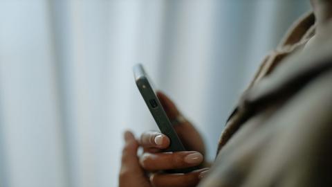iPhone 18 Pro Tasarımı Değişiyor: Daha Kalın ve Ağır Olabilir