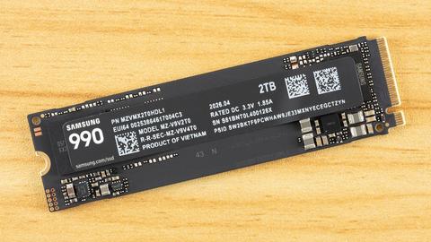 Samsung 990 SSD Yeni QLC Flaşıyla Yüksek Hız Sunuyor