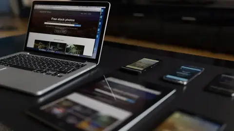 Yapay Zekâ ile Kodsuz ve Ücretsiz Web Sitesi Kurulumunun Kesin Yöntemi