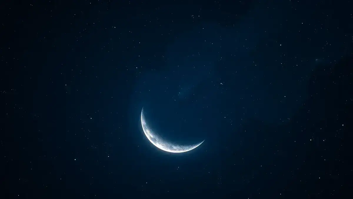 Gökyüzü Meraklıları Buraya! Hilal Ay ve Ülker Kümesi Bu Gece Gökyüzünde Buluşuyor