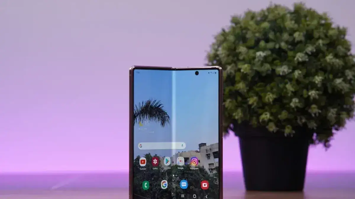 Samsung Galaxy Z Fold 8 Sızıntıları: Selfie Kamerası Ciddi Ölçüde Küçülüyor mu?